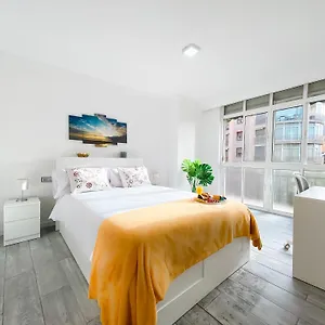 Apartamento 3 Y 3 Baths Y Aparcamiento Catedral, Málaga
